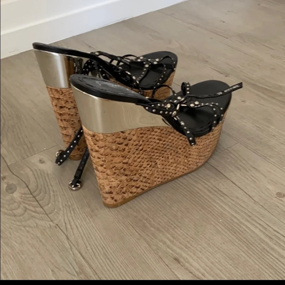 Alice + Olivia black wedges 🌟SOLD🌟 - Picture 3 of 4